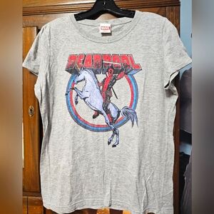 Marvel Deadpool tshirt preowned size xxl
